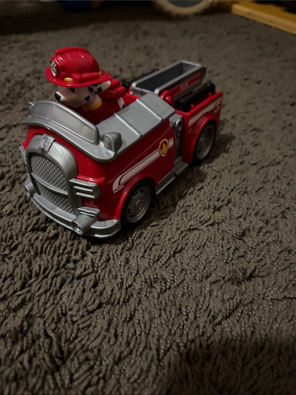 Paw Patrol fire truck and figure